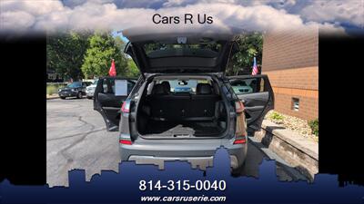 2019 Jeep Cherokee Limited   - Photo 8 - Erie, PA 16506