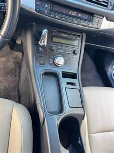 2012 Lexus CT 200h - Photo 25 - Costa Mesa, CA 92626