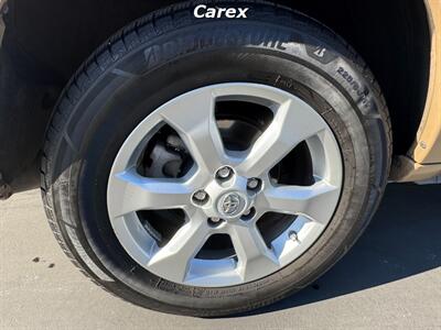 2011 Toyota RAV4 Limited   - Photo 37 - Costa Mesa, CA 92626
