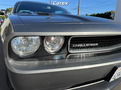 2012 Dodge Challenger SXT - Photo 5 - Costa Mesa, CA 92626