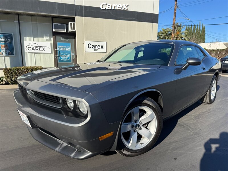 2012 Dodge Challenger SXT  