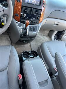 2009 Toyota Sienna XLE Limited - Photo 28 - Costa Mesa, CA 92626