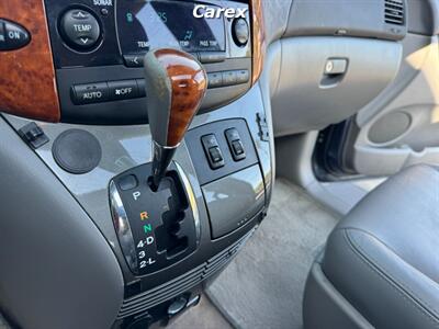 2009 Toyota Sienna XLE Limited - Photo 29 - Costa Mesa, CA 92626