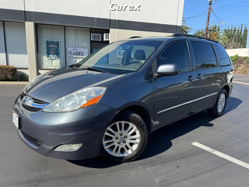 2009 Toyota Sienna XLE Limited  