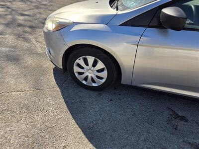 2012 Ford Focus S   - Photo 9 - Philadelphia, PA 19111
