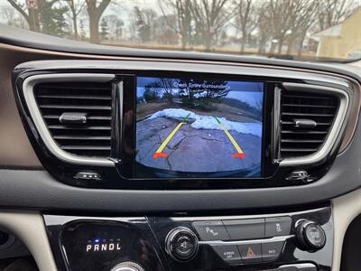2017 Chrysler Pacifica Touring Plus   - Photo 13 - Philadelphia, PA 19111