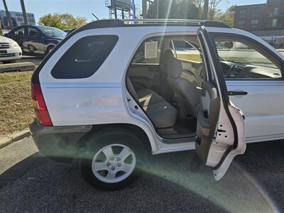 2006 Kia Sportage LX   - Photo 11 - Philadelphia, PA 19111