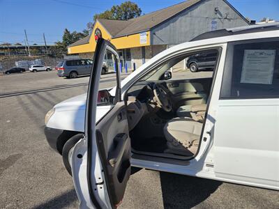 2006 Kia Sportage LX   - Photo 12 - Philadelphia, PA 19111