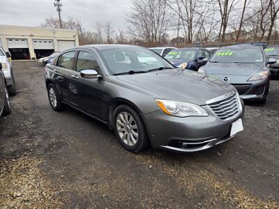 2013 Chrysler 200 Limited   - Photo 3 - Philadelphia, PA 19111