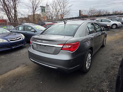 2013 Chrysler 200 Limited   - Photo 4 - Philadelphia, PA 19111