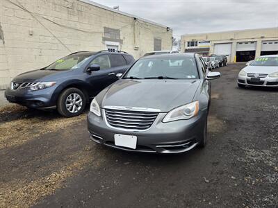 2013 Chrysler 200 Limited   - Photo 2 - Philadelphia, PA 19111