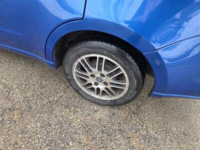 2010 Ford Focus SE - Photo 6 - Philadelphia, PA 19111