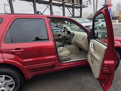 2005 Ford Escape Limited   - Photo 7 - Philadelphia, PA 19111