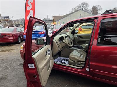2005 Ford Escape Limited   - Photo 5 - Philadelphia, PA 19111