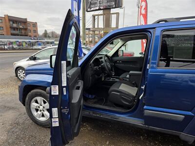2009 Jeep Liberty Sport   - Photo 10 - Philadelphia, PA 19111