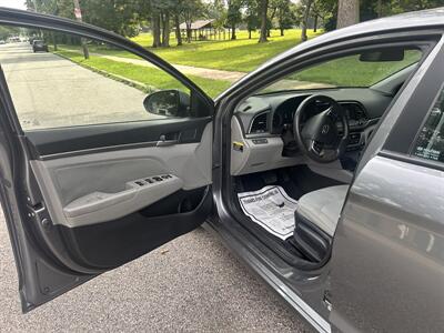 2018 Hyundai ELANTRA SEL - Photo 9 - Philadelphia, PA 19111