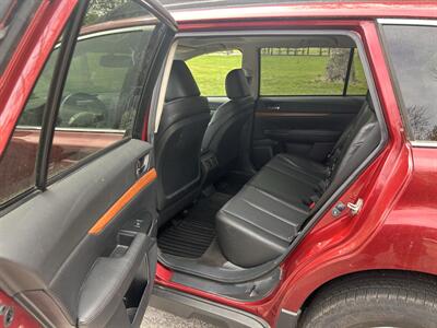 2013 Subaru Outback 2.5i Limited   - Photo 10 - Philadelphia, PA 19111