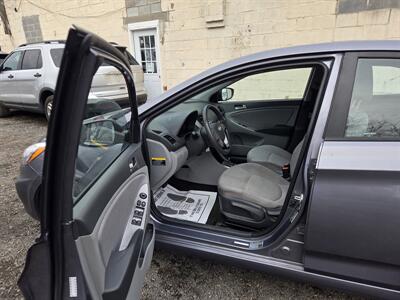 2017 Hyundai ACCENT SE - Photo 10 - Philadelphia, PA 19111