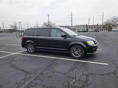 2017 Dodge Grand Caravan SXT   - Photo 5 - Philadelphia, PA 19140