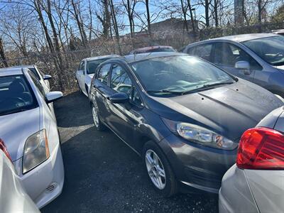 2017 Ford Fiesta SE   - Photo 2 - Philadelphia, PA 19111