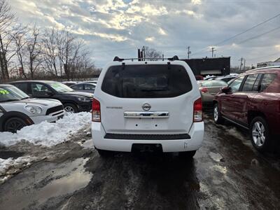 2010 Nissan Pathfinder S   - Photo 5 - Philadelphia, PA 19111