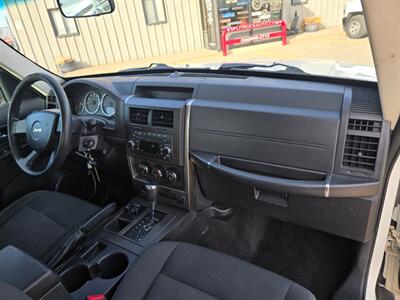 2009 Jeep Liberty 4WD 3.7L RUNS&DRIVES GREAT NEW TIRES A/C COLD!   - Photo 33 - Woodward, OK 73801