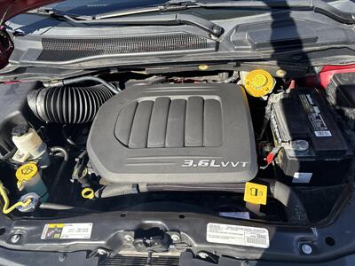 2016 Chrysler Town & Country Touring - Photo 8 - Topeka, KS 66608