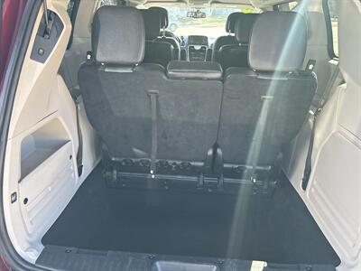 2016 Chrysler Town & Country Touring - Photo 25 - Topeka, KS 66608