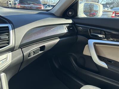 2013 Honda Accord EX-L w/Navi - Photo 24 - Topeka, KS 66608
