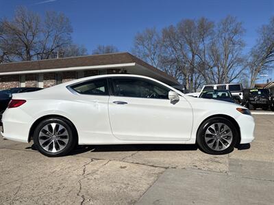 2013 Honda Accord EX-L w/Navi - Photo 2 - Topeka, KS 66608