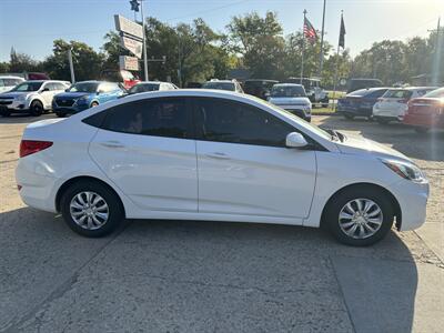 2017 Hyundai ACCENT SE   - Photo 5 - Topeka, KS 66608