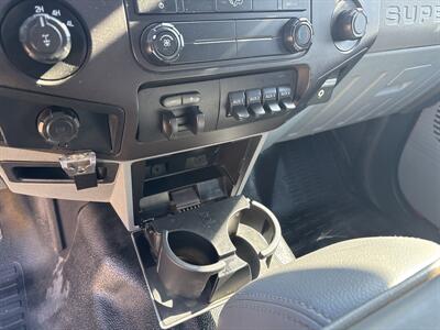 2012 Ford F-250 Super Duty XL   - Photo 19 - Topeka, KS 66608