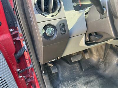 2012 Ford F-250 Super Duty XL   - Photo 16 - Topeka, KS 66608