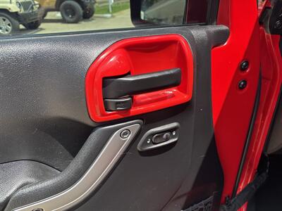 2016 Jeep Wrangler Rubicon   - Photo 18 - Topeka, KS 66608