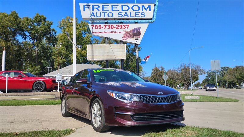 2016 Kia Optima EX Tech   - Photo 1 - Topeka, KS 66608