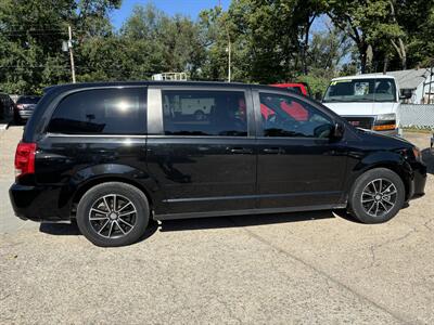 2017 Dodge Grand Caravan GT   - Photo 5 - Topeka, KS 66608