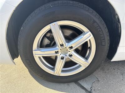 2016 Toyota Camry LE   - Photo 8 - Topeka, KS 66608