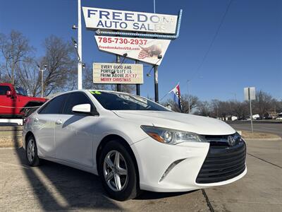 2016 Toyota Camry LE   - Photo 2 - Topeka, KS 66608