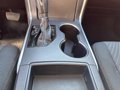 2016 Toyota Camry LE   - Photo 18 - Topeka, KS 66608