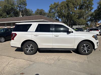 2019 Ford Expedition XLT   - Photo 2 - Topeka, KS 66608