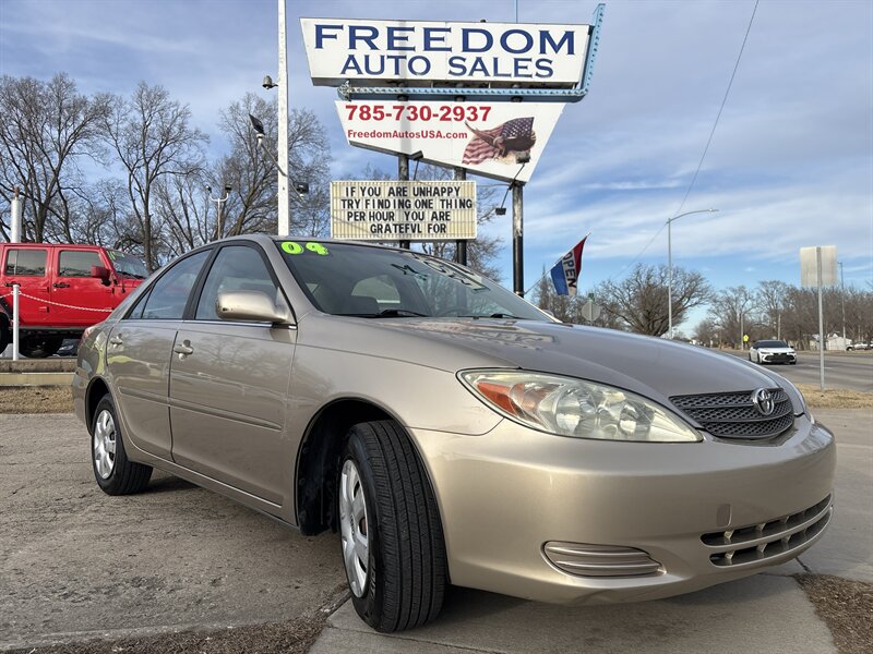 2004 Toyota Camry LE
