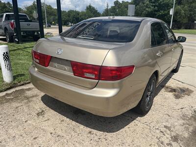 2005 Honda Accord EX w/Leather   - Photo 8 - Topeka, KS 66608