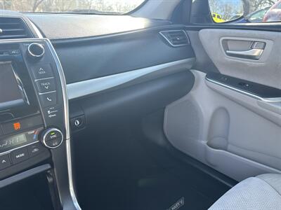2015 Toyota Camry LE   - Photo 19 - Topeka, KS 66608