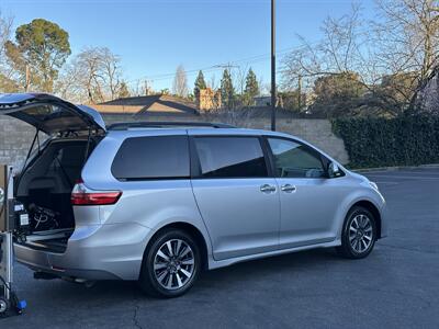2020 Toyota Sienna XLE 7-Passenger HANDICAP WHEELCHAIR ACCESSIBLE VAN - Photo 2 - Sacramento, CA 95821