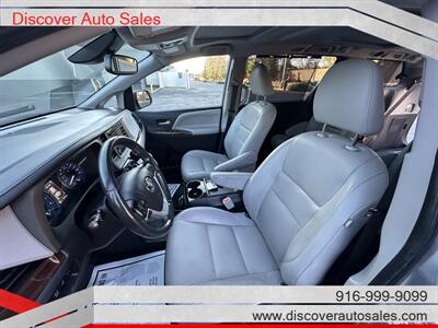 2020 Toyota Sienna XLE 7-Passenger HANDICAP WHEELCHAIR ACCESSIBLE VAN - Photo 12 - Sacramento, CA 95821