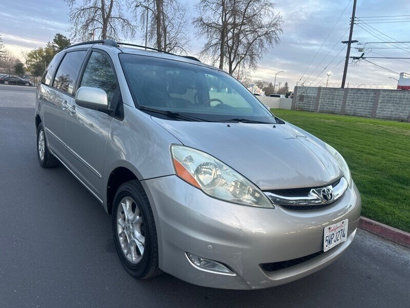 2006 Toyota Sienna XLE 7 Passenger  