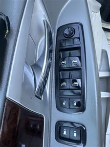 2010 Chrysler Town & Country Touring HANDICAP WHEELCHAIR ACCESSIBLE VAN - Photo 22 - Sacramento, CA 95821
