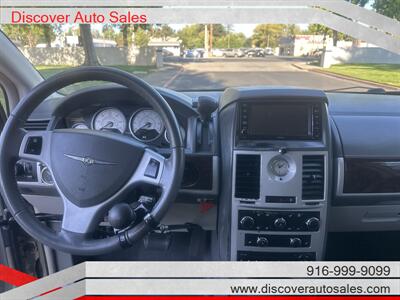 2010 Chrysler Town & Country Touring HANDICAP WHEELCHAIR ACCESSIBLE VAN - Photo 23 - Sacramento, CA 95821