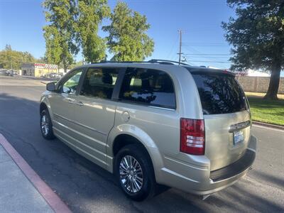 2010 Chrysler Town & Country Touring HANDICAP WHEELCHAIR ACCESSIBLE VAN - Photo 8 - Sacramento, CA 95821