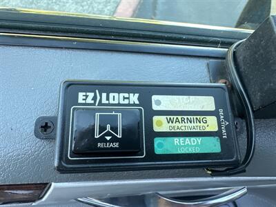 2010 Chrysler Town & Country Touring HANDICAP WHEELCHAIR ACCESSIBLE VAN - Photo 16 - Sacramento, CA 95821